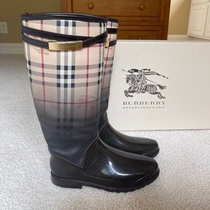Burberry Rain Boot, Size 40